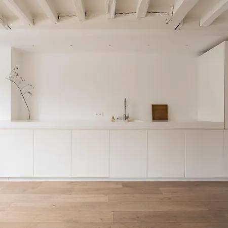Veeve - The Ecologist Apartment